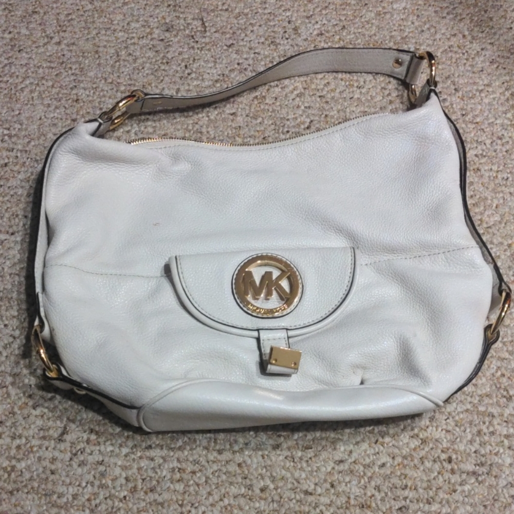 Michael Kors Off White Pebbled Leather Hobo/Shoulder Bag